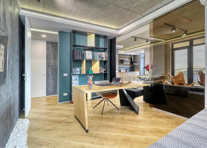 아파트 Unique Penthouse Floreasca *